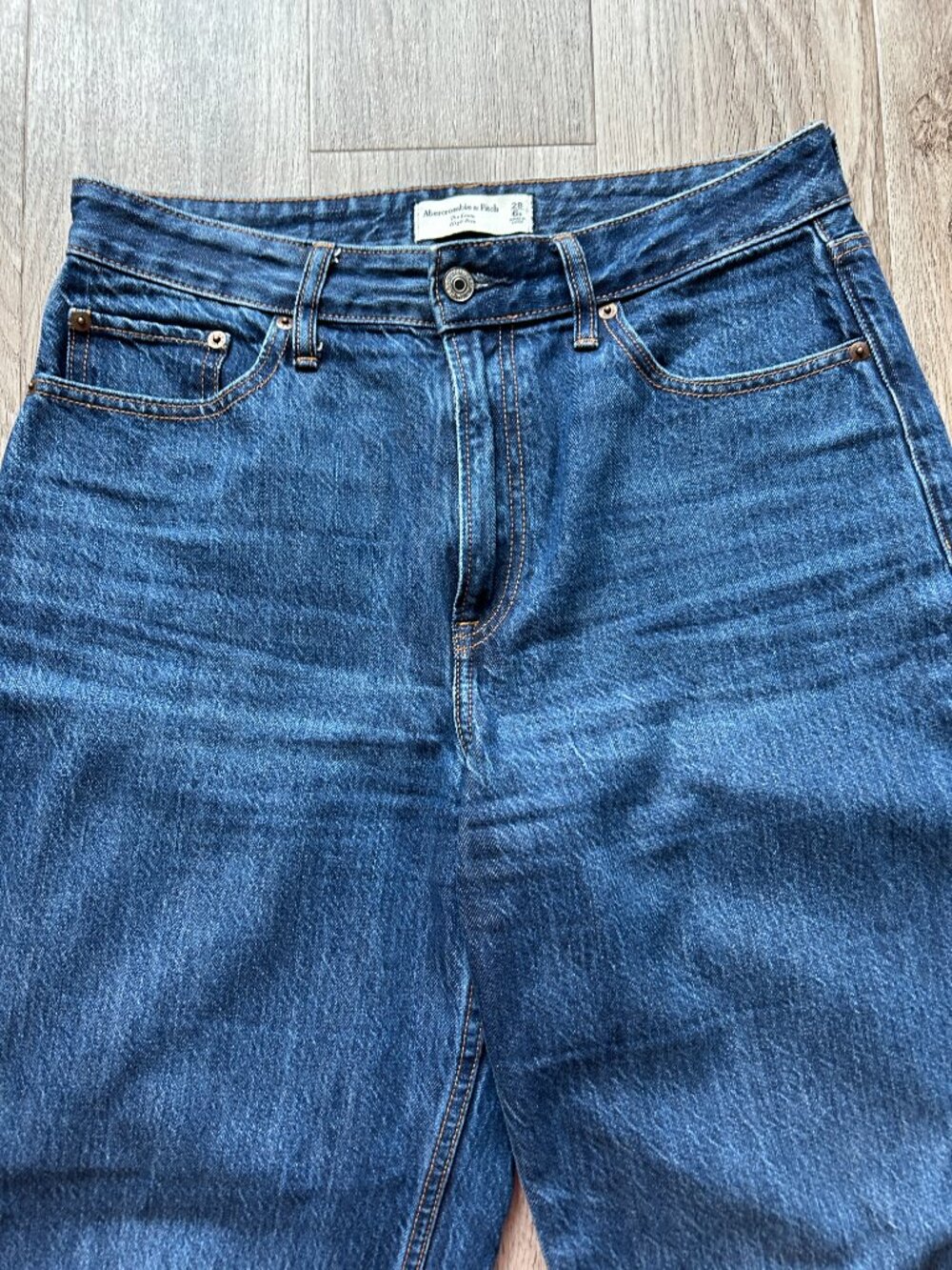 Abercrombie & Fitch The Loose High Rise Wide Leg Jean Curve Love Dark Wash Sz 6 - Picture 3 of 9